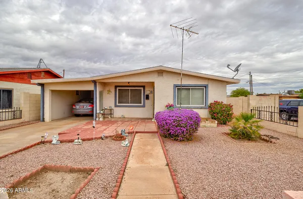 $189,000 | 812 North Sunshine Boulevard, Eloy, AZ 85131