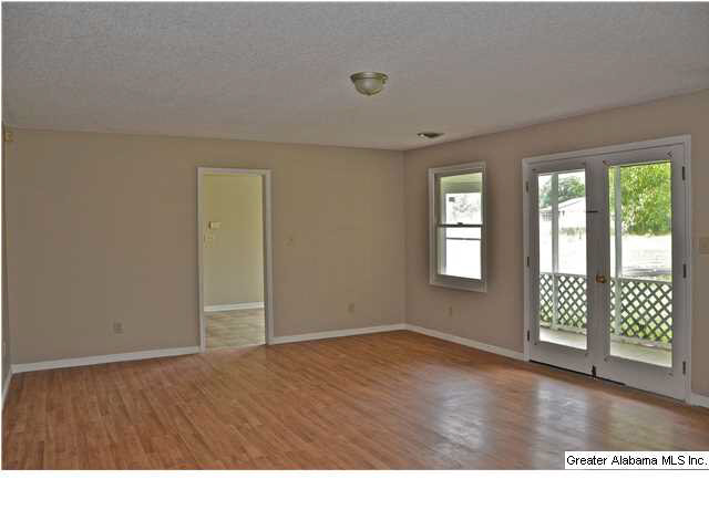 8978 Old Tennessee Pike Road Pinson, AL 35126 - Photo 5 of 32