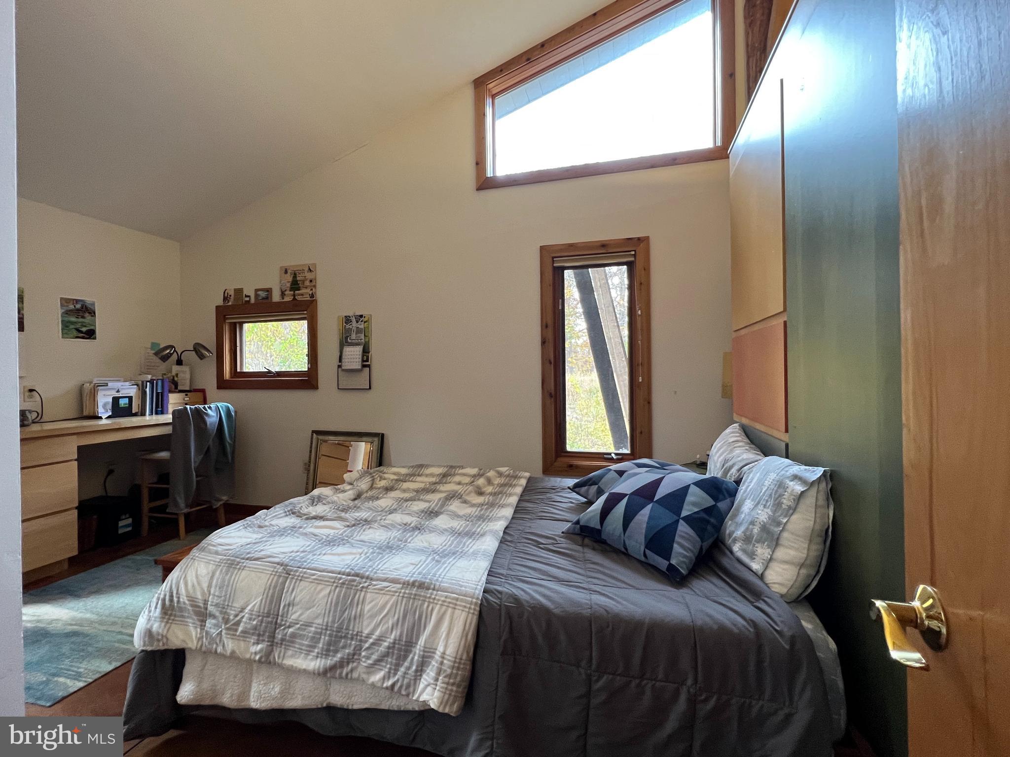 1301 Copper Hill Road Baltimore, MD 21209 - Photo 24 of 37 Bedroom 2