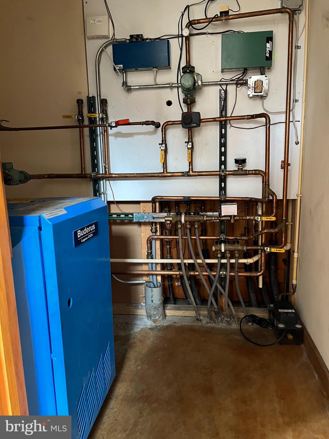 1301 Copper Hill Road Baltimore, MD 21209 - Photo 36 of 37 Radiate Floor Heating