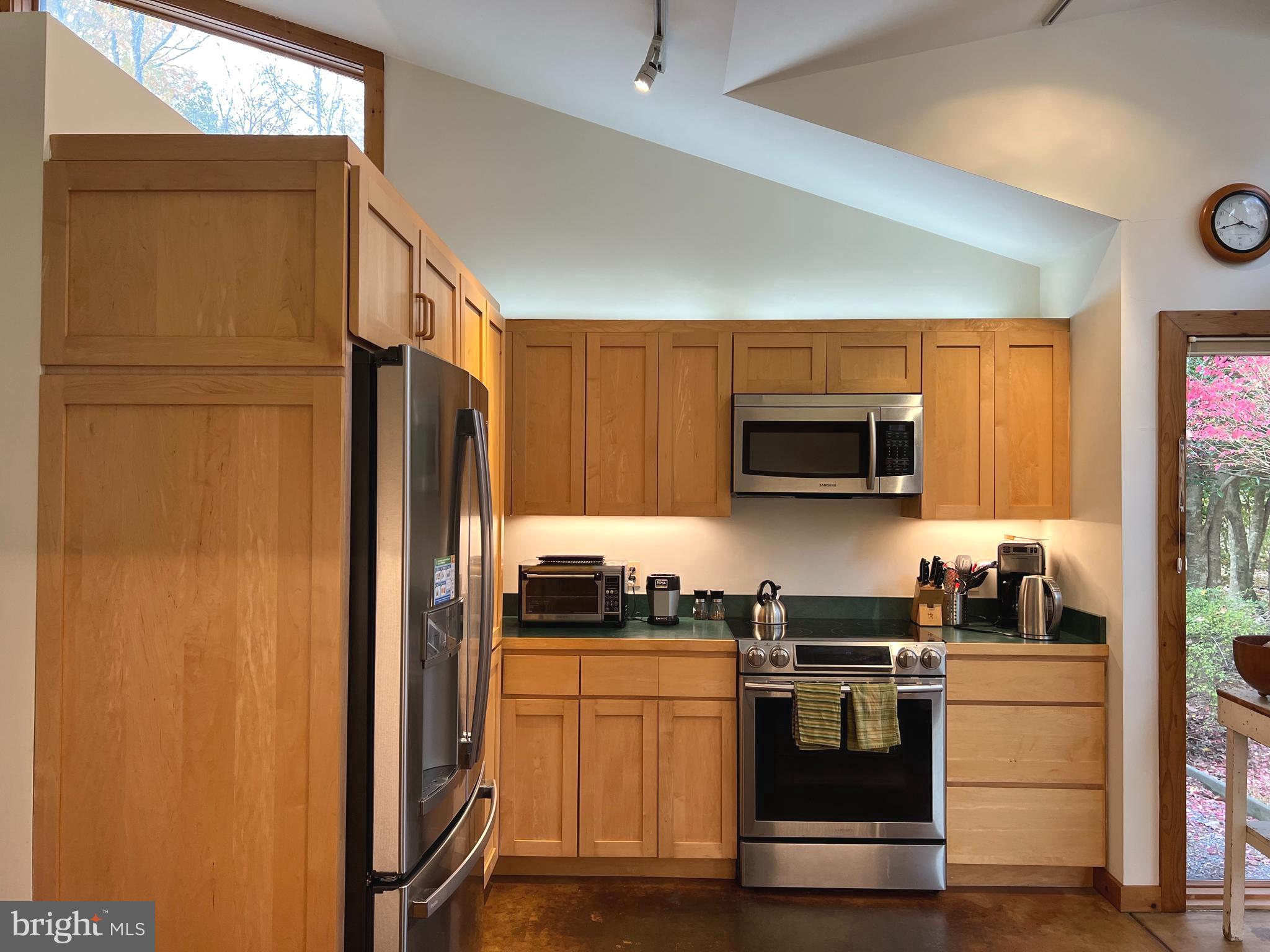1301 Copper Hill Road Baltimore, MD 21209 - Photo 6 of 37 Kitchen