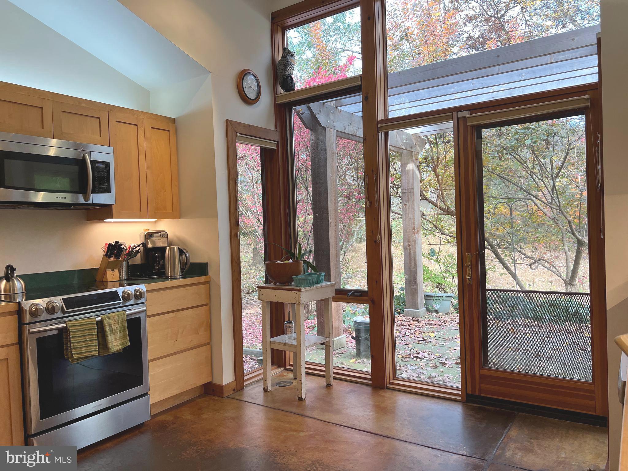 1301 Copper Hill Road Baltimore, MD 21209 - Photo 8 of 37 Kitchen