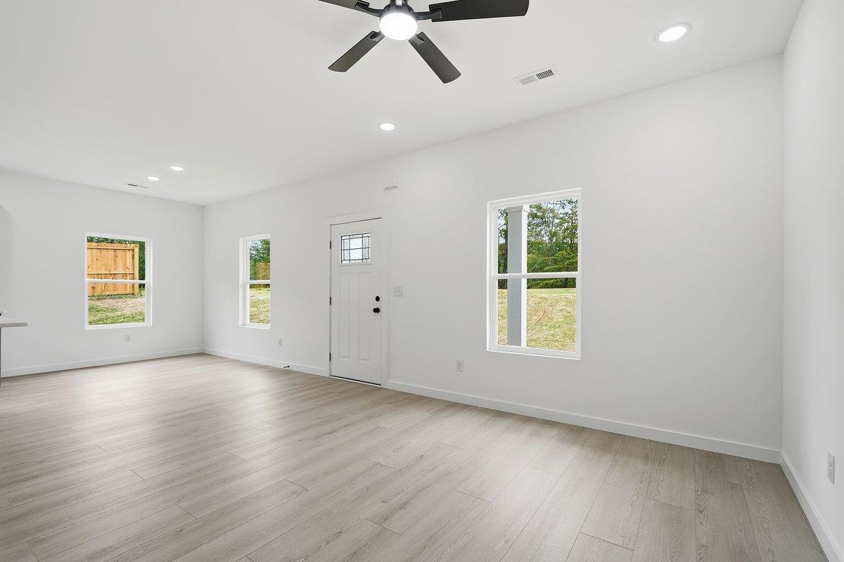 457 State Rd S-42-1879 Chesnee, SC 29323 - Photo 7 of 24 Gallery Image 7