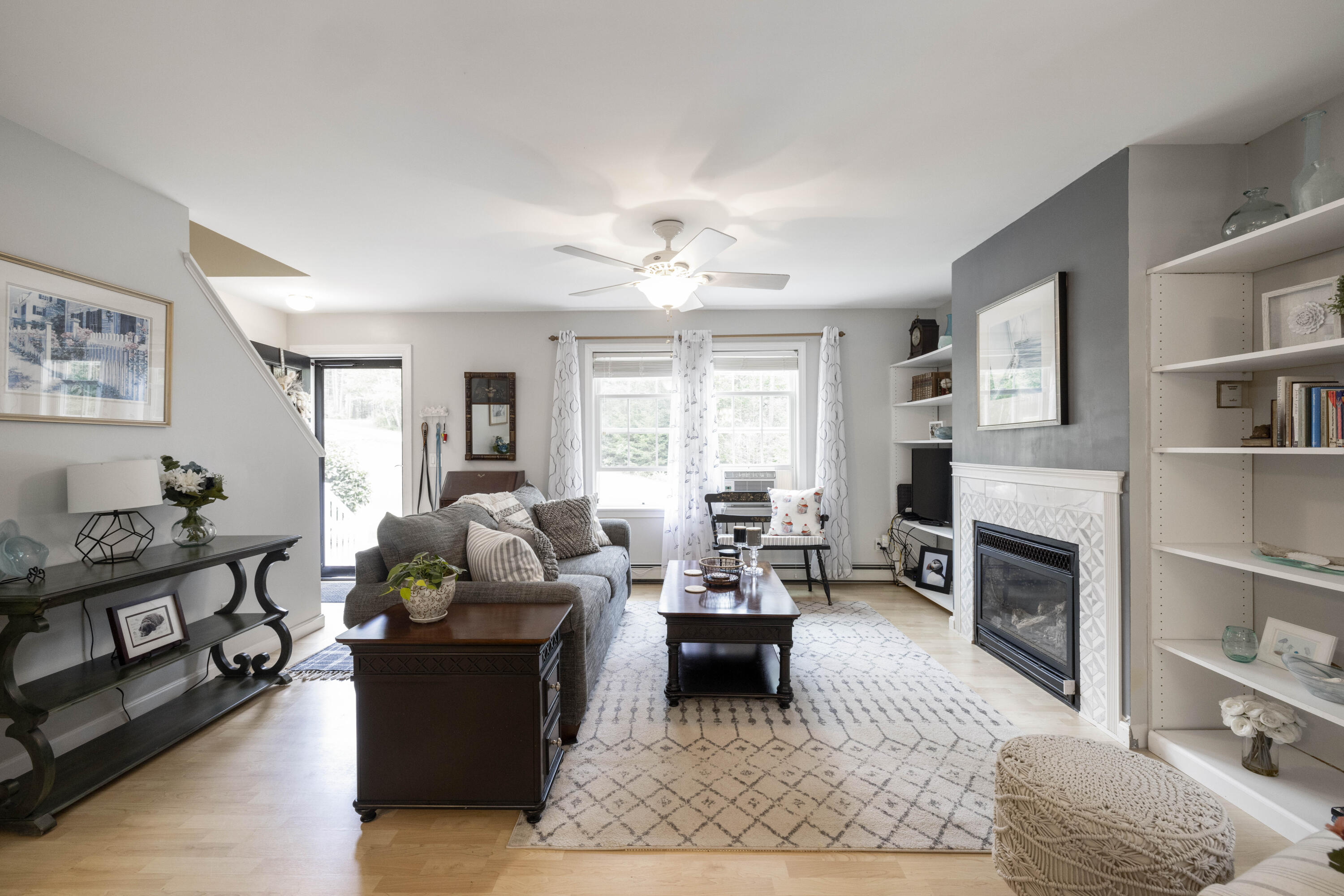 41 Shackleton's Way Boothbay, ME 04537 - Photo 11 of 38 Livingroom