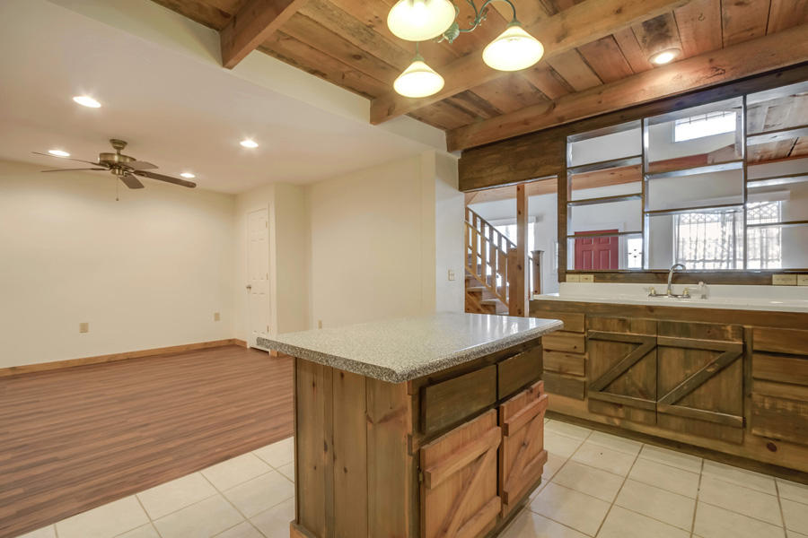 17653 Stockton Valley Road Philadelphia, TN 37846 - Photo 12 of 39 12_StocktonValleyRoad_17653_Kitchen03
