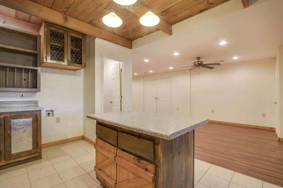 17653 Stockton Valley Road Philadelphia, TN 37846 - Photo 13 of 39 13_StocktonValleyRoad_17653_Kitchen04