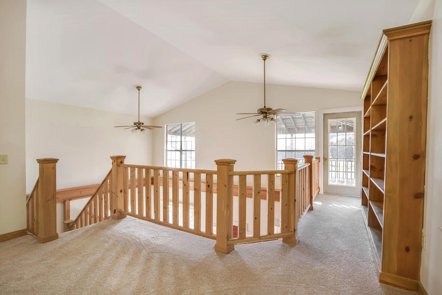 17653 Stockton Valley Road Philadelphia, TN 37846 - Photo 22 of 39 22_StocktonValleyRoad_17653_Loft02