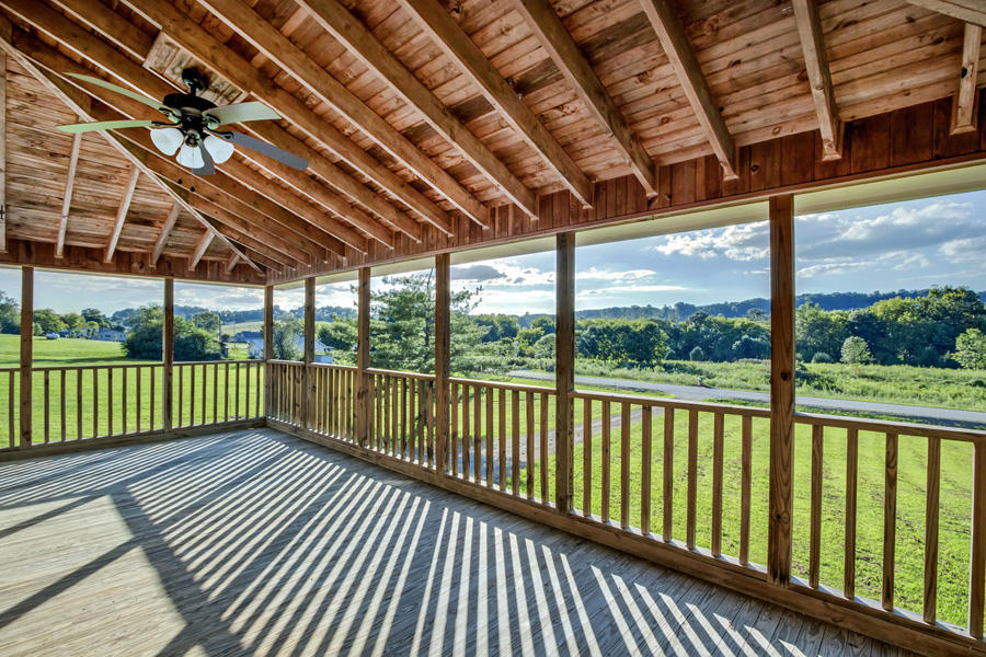 17653 Stockton Valley Road Philadelphia, TN 37846 - Photo 23 of 39 23_StocktonValleyRoad_17653_UpperDeck