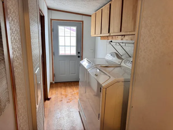 $185,000 | 516 Main Street West, Hinckley, MN 55037