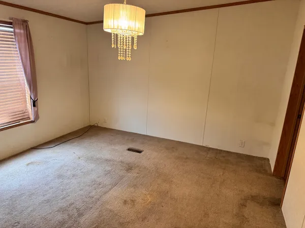 $185,000 | 516 Main Street West, Hinckley, MN 55037