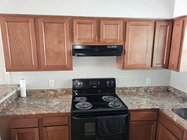 $1,100 | 1500 Oleander, Unit A, La Marque, TX 77568