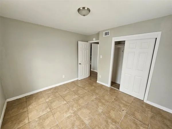 $1,100 | 1500 Oleander, Unit A, La Marque, TX 77568