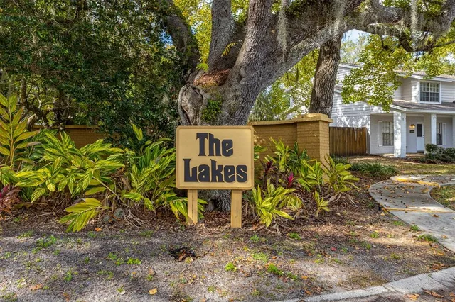 $309,999 | 14841 Oak Vine Drive, Lutz, FL 33559