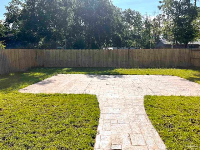 $1,900 | 3034 North 20th Avenue, Milton, FL 32583