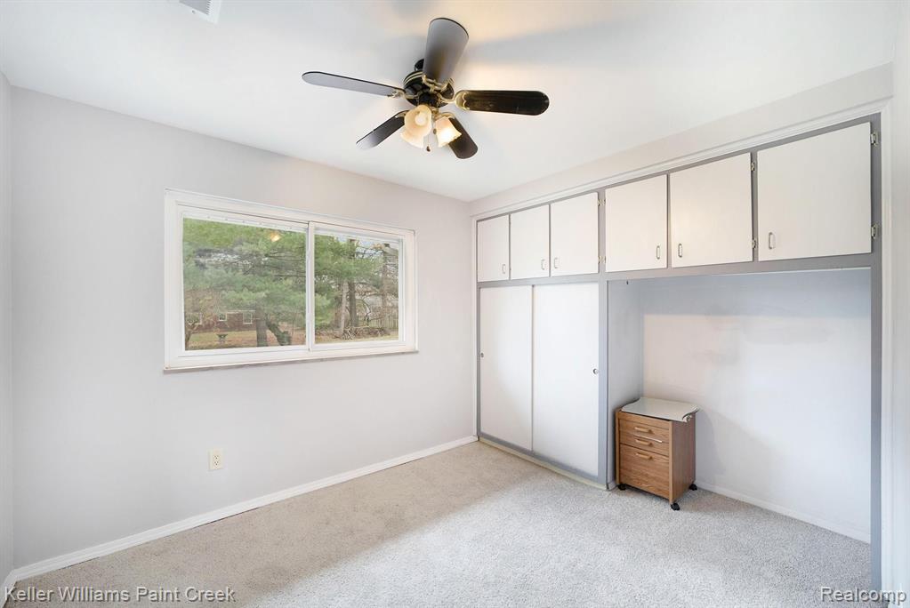 2511 West Avon Road Rochester Hills, MI 48309 - Photo 18 of 26