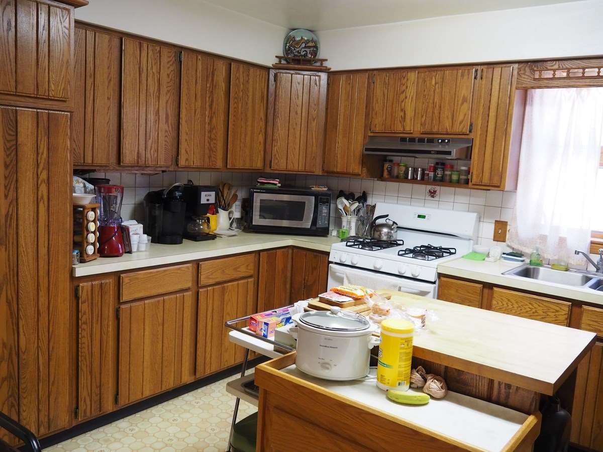10550 Hooker Road Honor, MI 49640 - Photo 5 of 46 1844389-4.JPG
