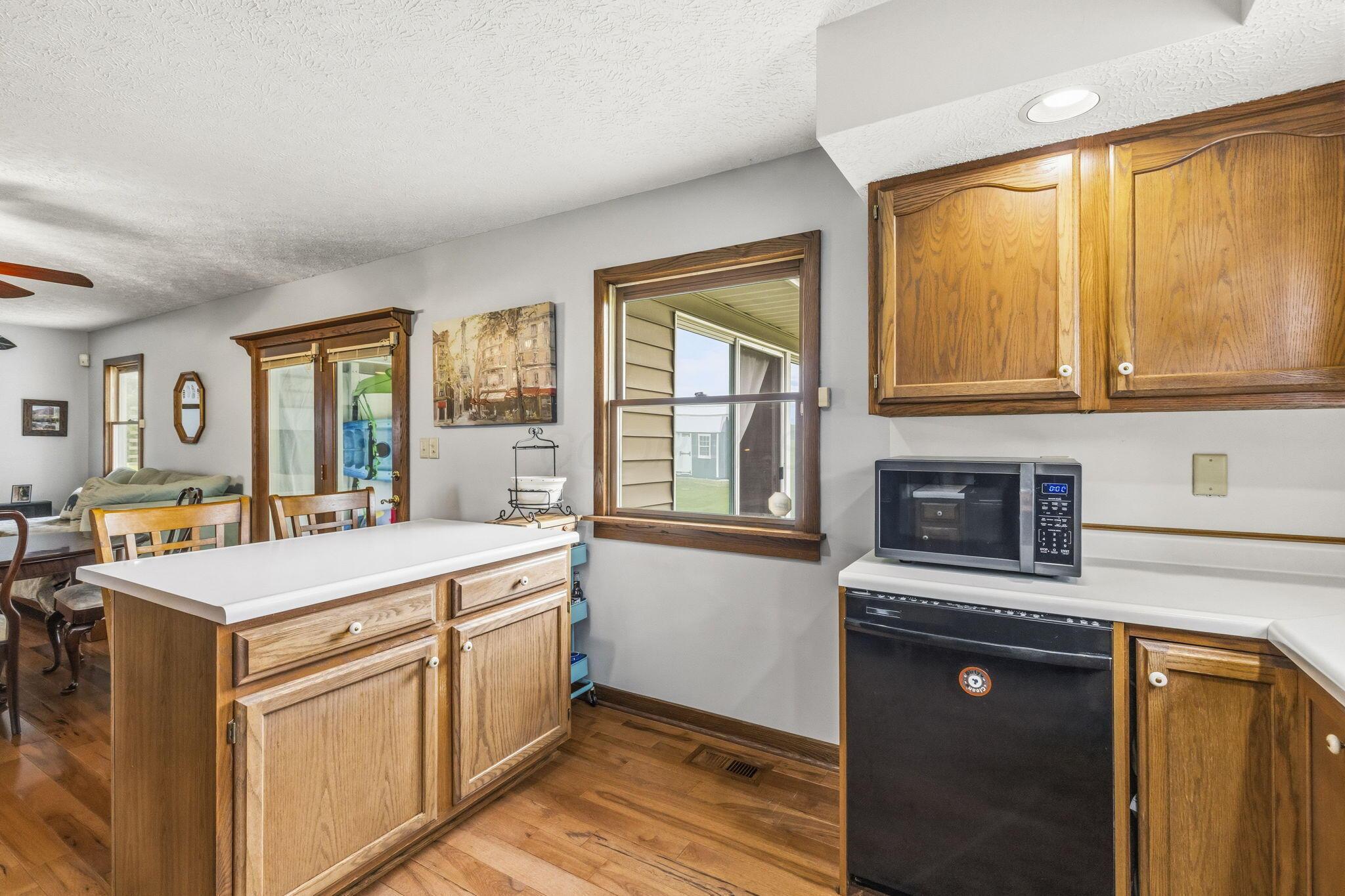 4160 Bell Station Road Circleville, OH 43113 - Photo 12 of 36
