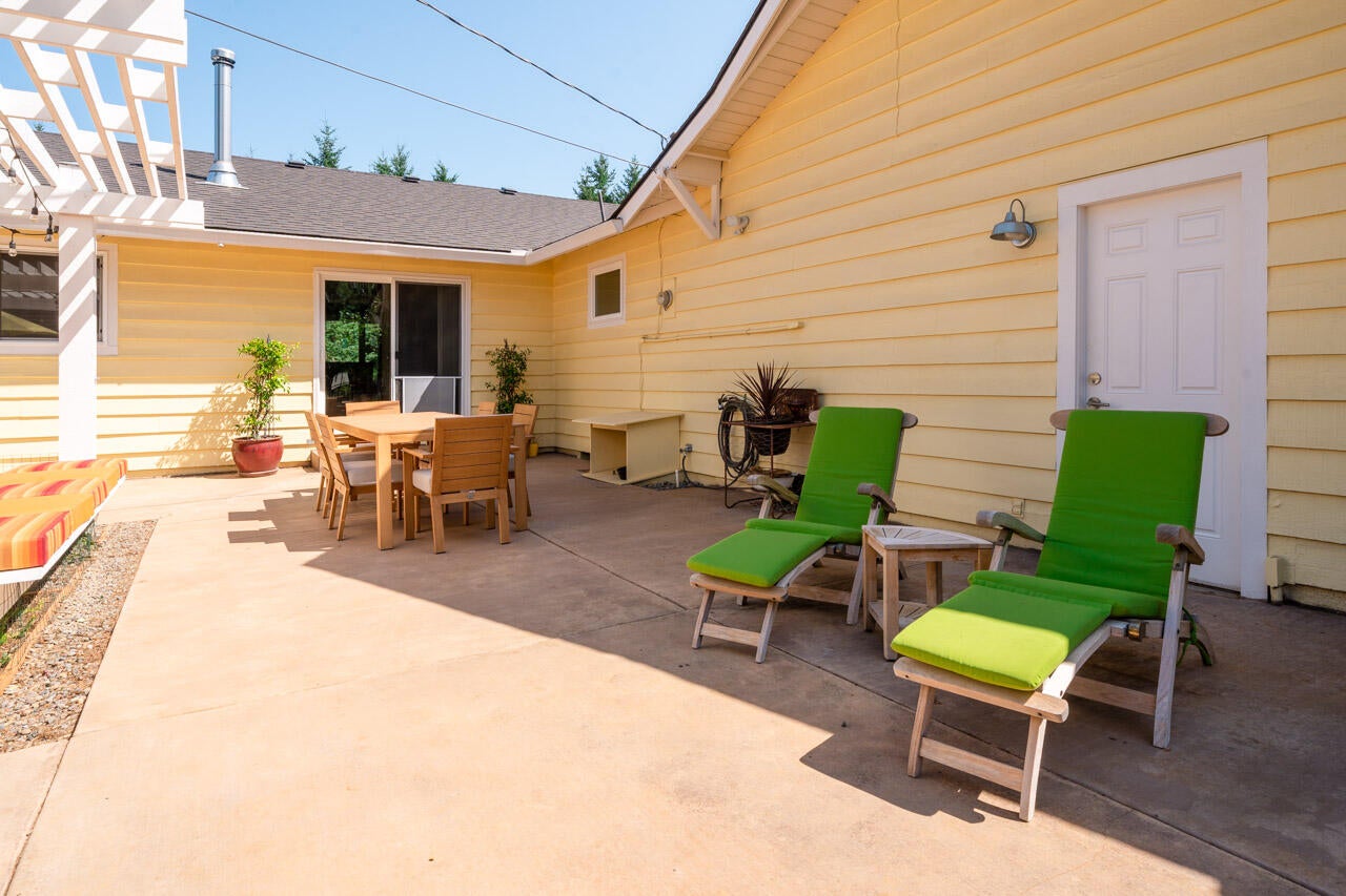 2076 Davis Road South Salem, OR 97306 - Photo 39 of 52 2076-Davis-Rd-S-39