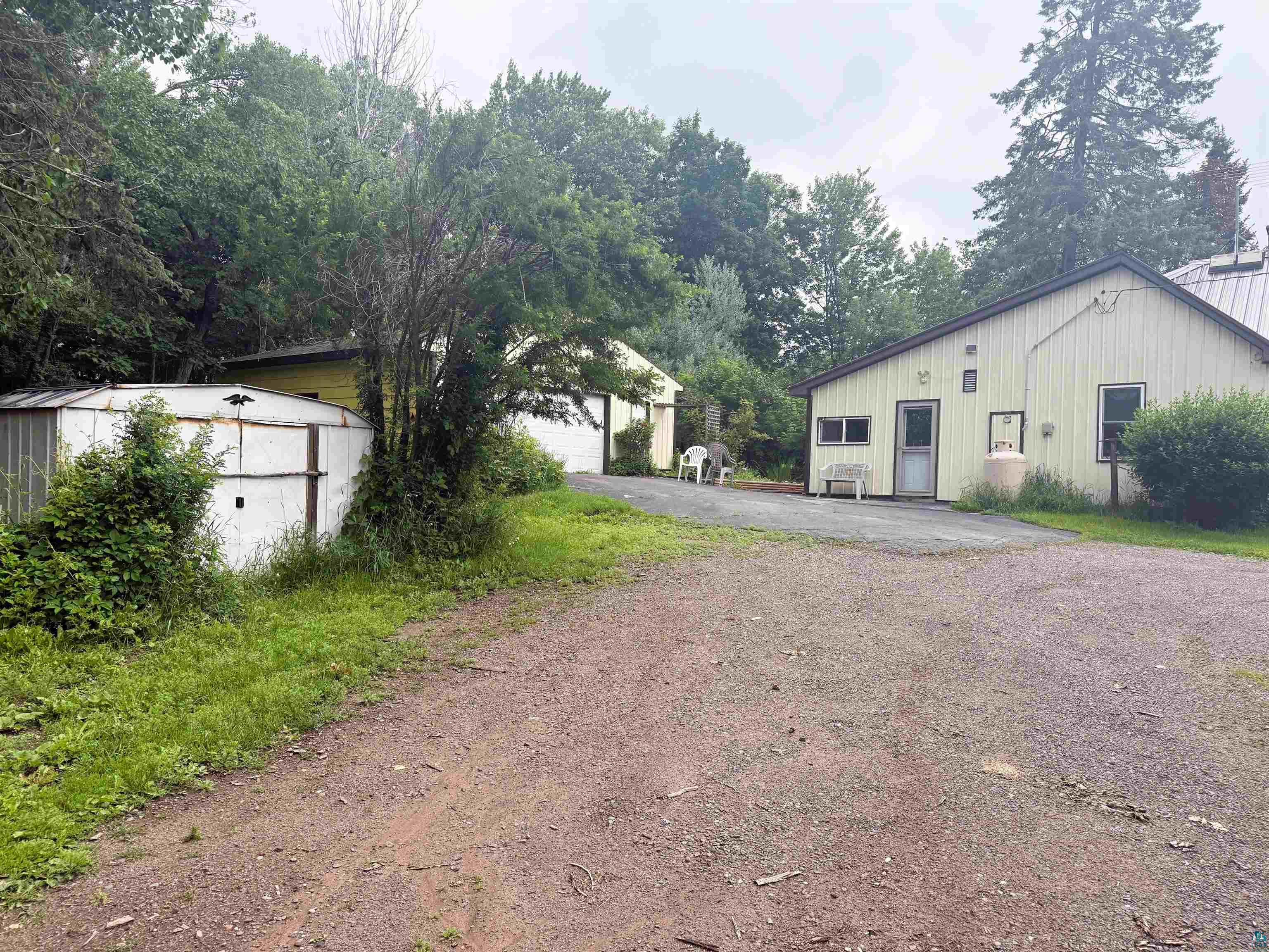 3541 Bent Trout Lake Road Barnum, MN 55707 - Photo 32 of 41 Expansive gravel driveway with ample parking