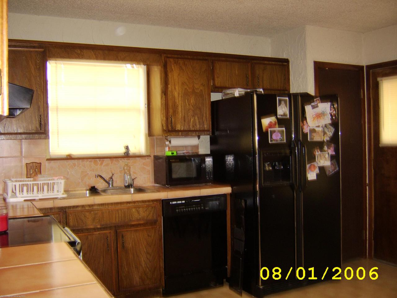 5207 Emory Court Amarillo, TX 79110 - Photo 2 of 10 kitchen view