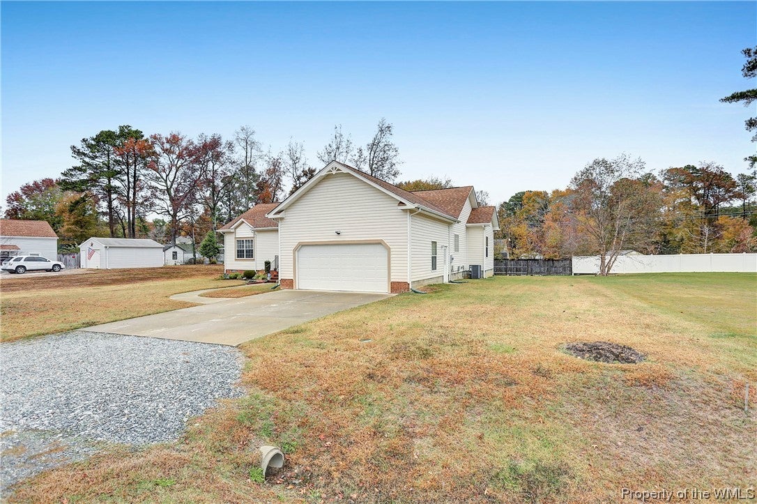618 Taliaferro Road Yorktown, VA 23690 - Photo 4 of 35 Gallery Image 4
