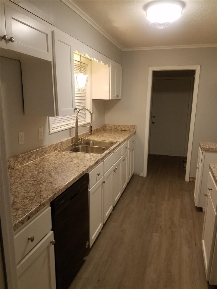 4762 Neely Road Memphis, TN 38109 - Photo 2 of 14