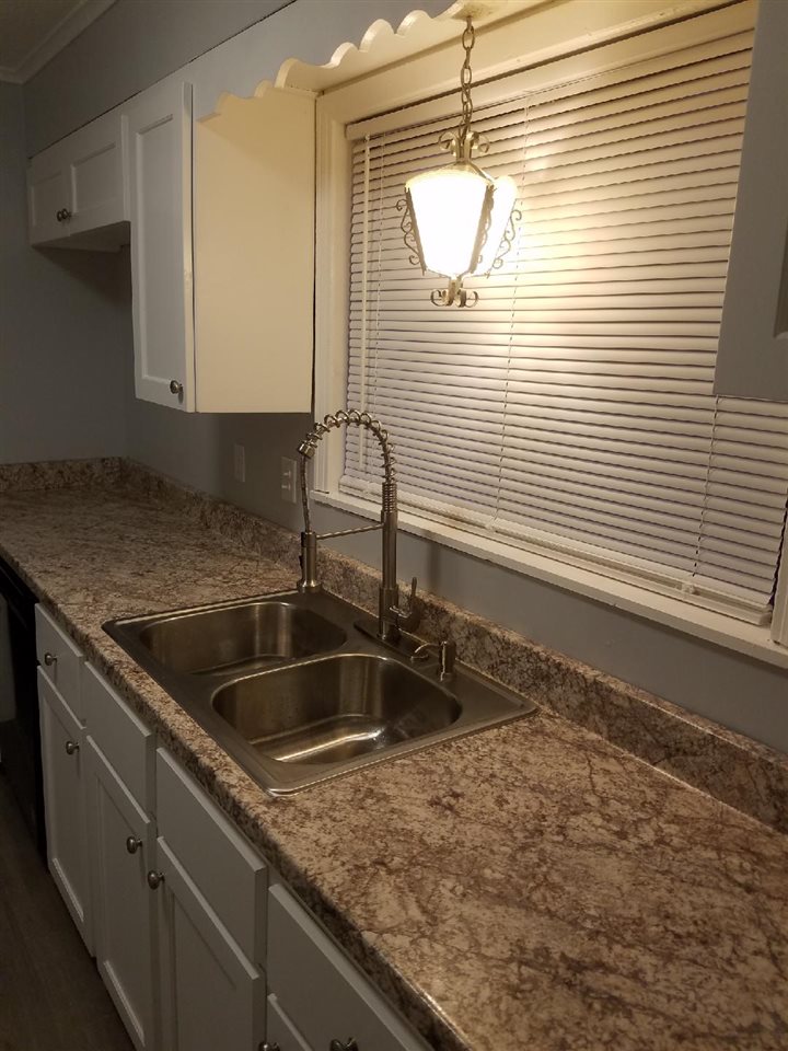 4762 Neely Road Memphis, TN 38109 - Photo 10 of 14