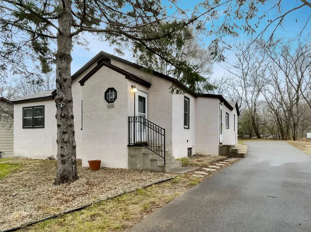 $298,000 | 2022 English Street, Maplewood, MN 55109