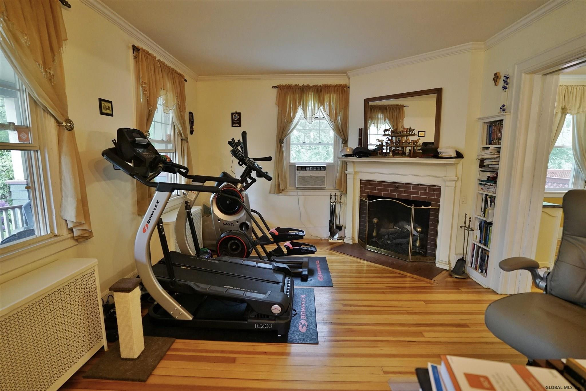 1142 Rugby Road Schenectady, NY 12308 - Photo 16 of 37 Photo 18