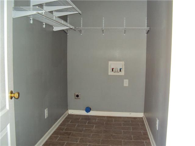 229 High Street Alexandria, TN 37012 - Photo 6 of 10 large utility room