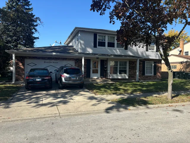 $500,000 | 9270 Courtland Drive, Niles, IL 60714
