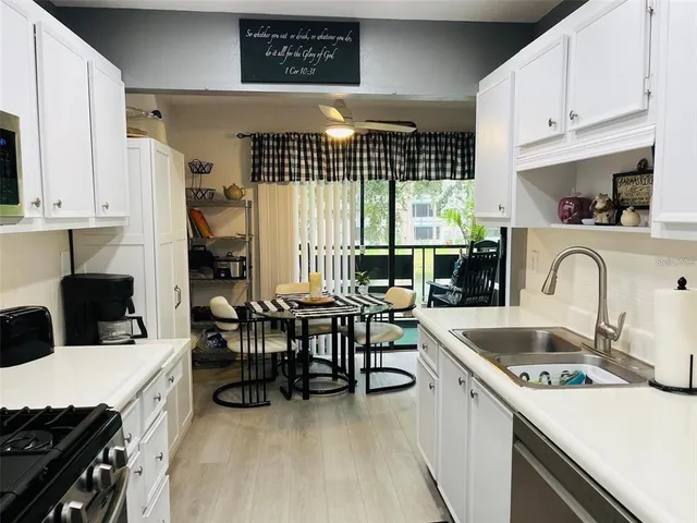 $174,500 | 5980 80th Street North, Unit 210, St. Petersburg, FL 33709
