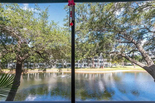 $174,500 | 5980 80th Street North, Unit 210, St. Petersburg, FL 33709