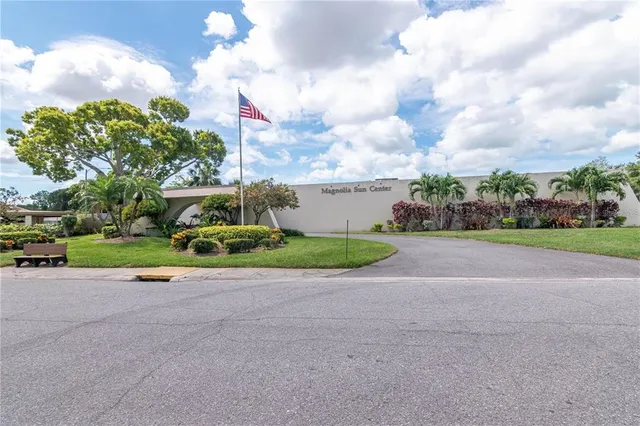 $174,500 | 5980 80th Street North, Unit 210, St. Petersburg, FL 33709