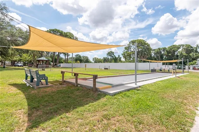 $174,500 | 5980 80th Street North, Unit 210, St. Petersburg, FL 33709