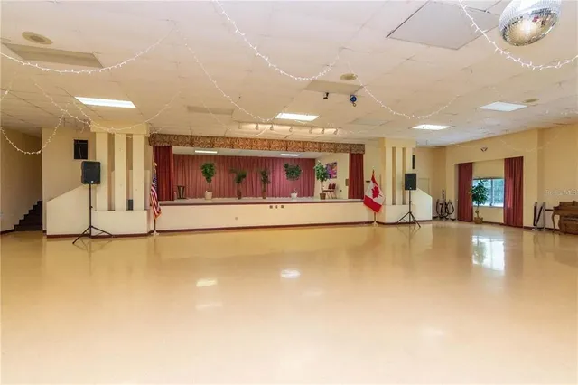 $174,500 | 5980 80th Street North, Unit 210, St. Petersburg, FL 33709