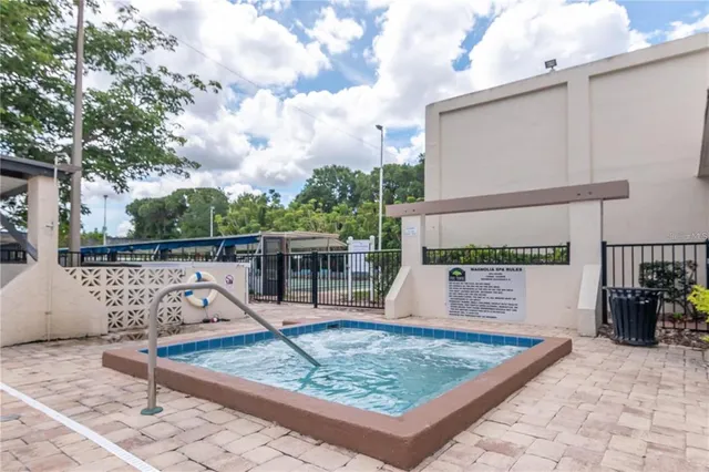 $174,500 | 5980 80th Street North, Unit 210, St. Petersburg, FL 33709