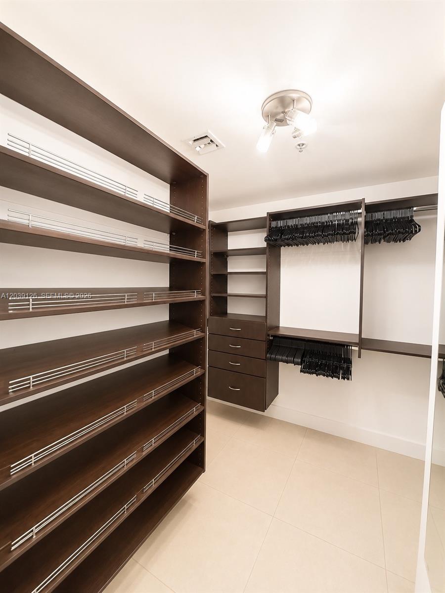 92 Southwest 3rd Street, Unit 503 Miami, FL 33130 - Photo 10 of 18