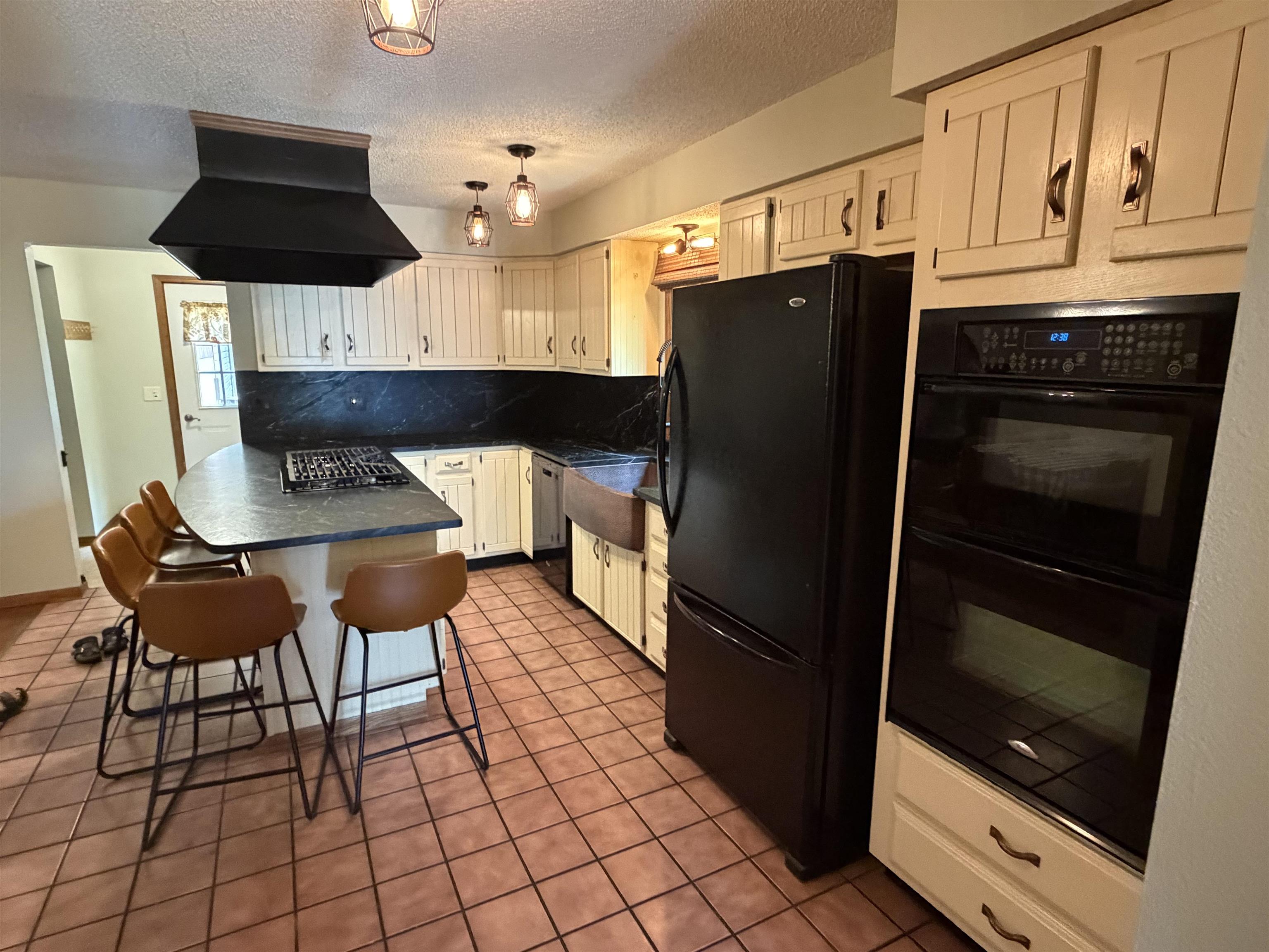 308 Spring Street Highland, WI 53543 - Photo 3 of 30