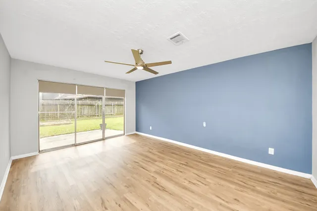 $375,000 | 619 Shenandoah Drive, Shenandoah, TX 77381