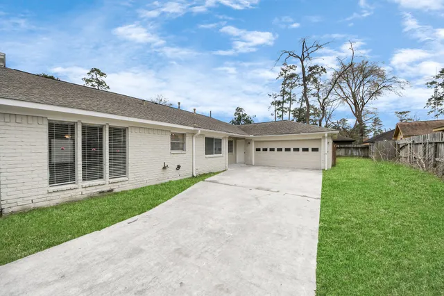 $375,000 | 619 Shenandoah Drive, Shenandoah, TX 77381