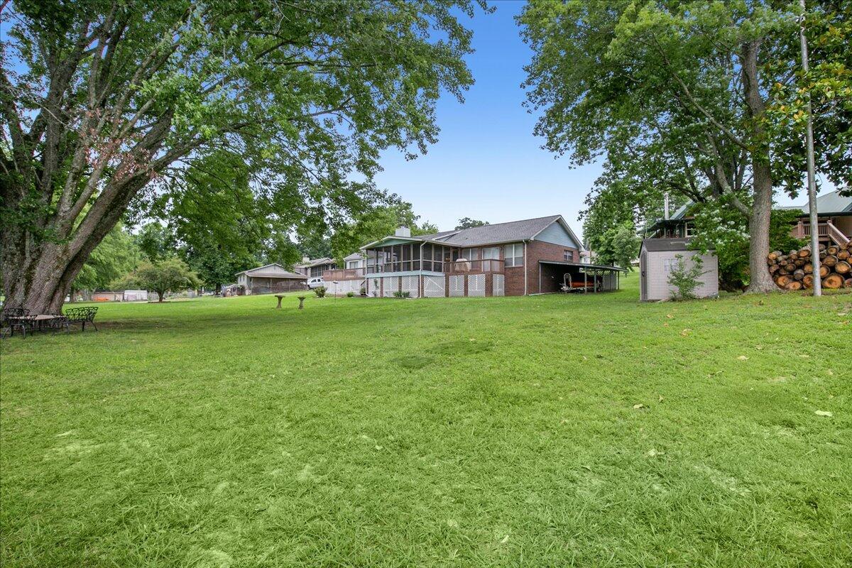 2152 South Shore Acres Road Soddy Daisy, TN 37379 - Photo 4 of 41 30-2152 S Shore - 030