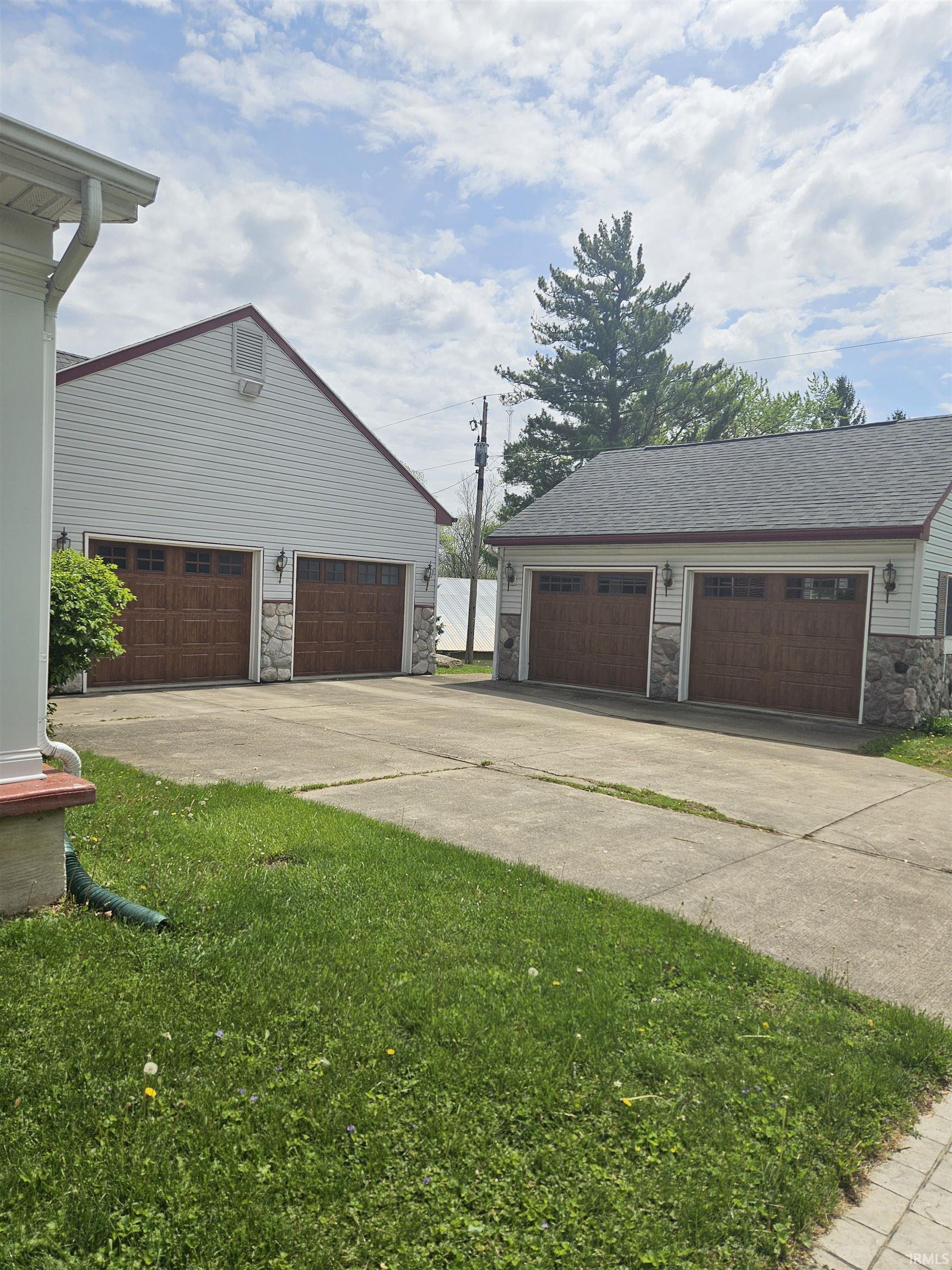 1503 High Street Decatur, IN 46733 - Photo 2 of 9