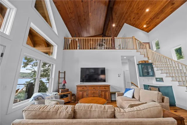 $2,250,000 | 11363 East Bluff Drive, Penn Yan, NY 14527