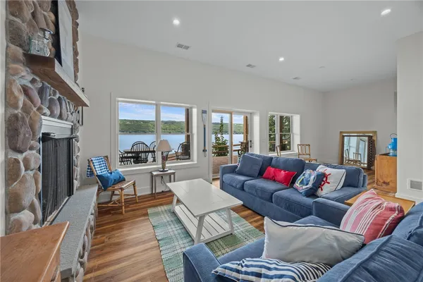 $2,250,000 | 11363 East Bluff Drive, Keuka Park, NY 14478