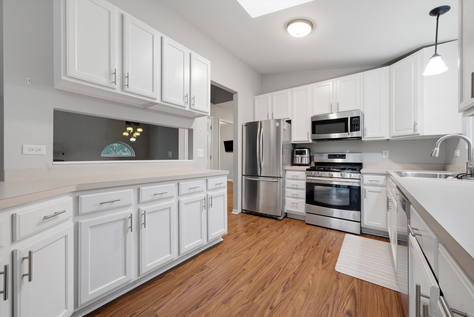 1379 Cary Road Algonquin, IL 60102 - Photo 10 of 40 Gallery Image 10