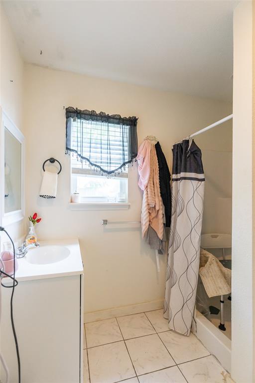 810 State Street Winters, TX 79567 - Photo 8 of 13