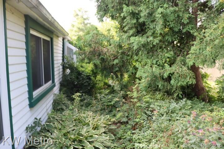 1516 Sibley Avenue Rochester Hills, MI 48307 - Photo 11 of 33