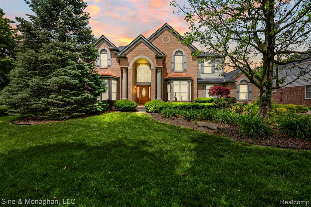 48322 Antique Road Canton, MI 48187 - Photo 40 of 45
