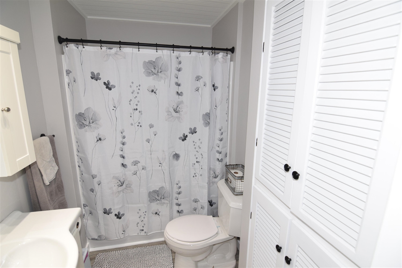 912 West Shore Road Bronson, MI 49028 - Photo 17 of 41